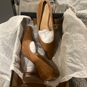 Ann Taylor pump heels